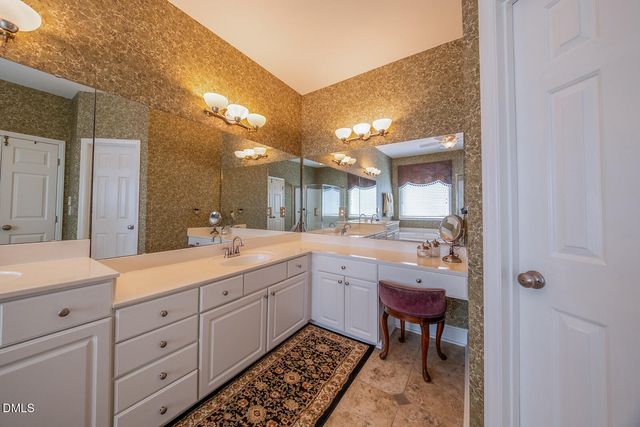 2009 Katesbridge Lane, Raleigh, NC 27614