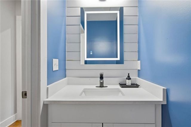 160 Vanira SE Avenue A, Atlanta, GA 30315