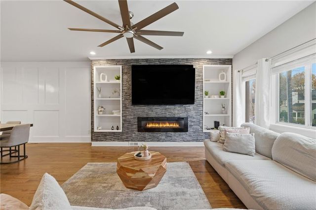 160 Vanira SE Avenue A, Atlanta, GA 30315