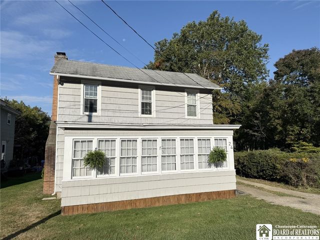 24 Water Street, Carroll, NY 14738