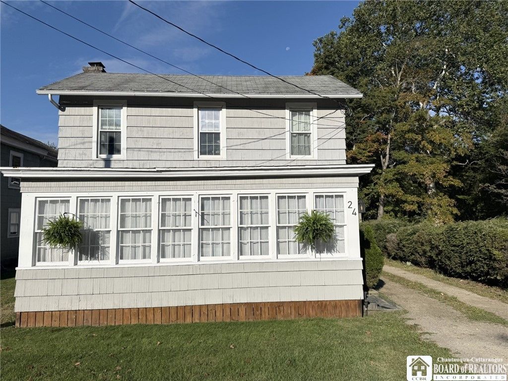 24 Water Street, Carroll, NY 14738