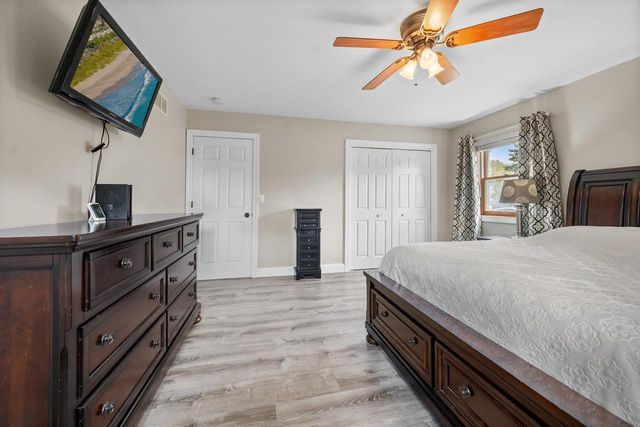 2067 ELVIRA WAY, Green Bay, WI 54313