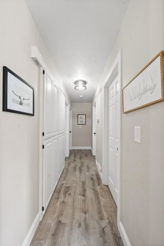 2067 ELVIRA WAY, Green Bay, WI 54313