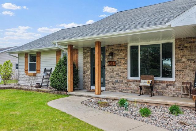 2067 ELVIRA WAY, Green Bay, WI 54313