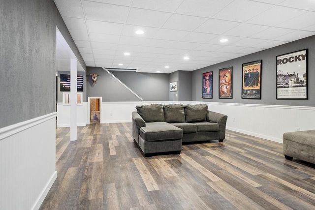 2067 ELVIRA WAY, Green Bay, WI 54313