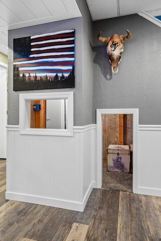 2067 ELVIRA WAY, Green Bay, WI 54313