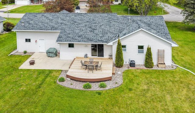 2067 ELVIRA WAY, Green Bay, WI 54313