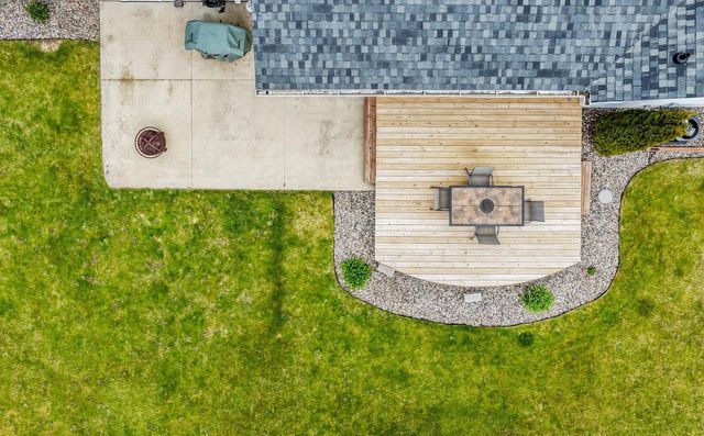2067 ELVIRA WAY, Green Bay, WI 54313
