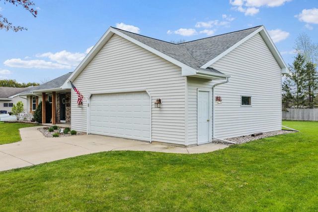 2067 ELVIRA WAY, Green Bay, WI 54313