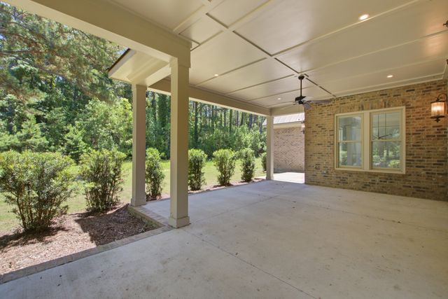 3820 Gnarled Oaks Lane, Johns Island, SC 29455