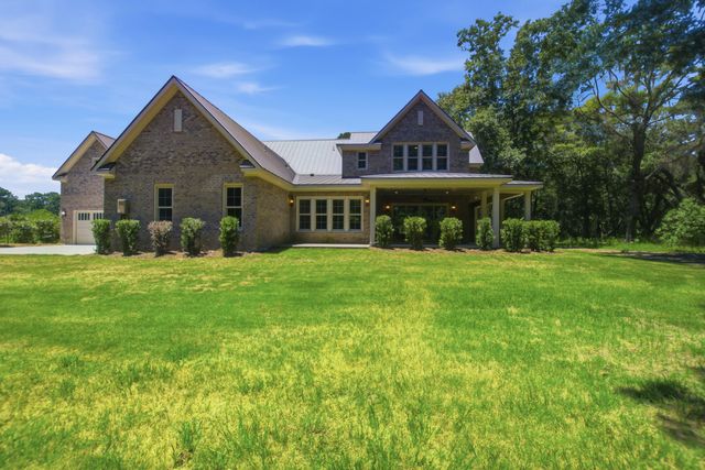 3820 Gnarled Oaks Lane, Johns Island, SC 29455
