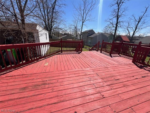 14 Ennis Avenue, Bedford, OH 44146