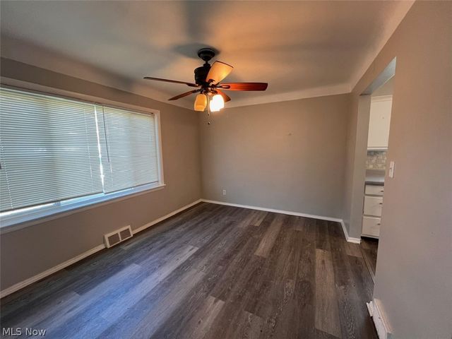 14 Ennis Avenue, Bedford, OH 44146