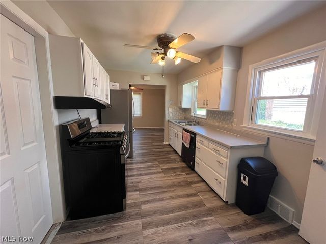 14 Ennis Avenue, Bedford, OH 44146