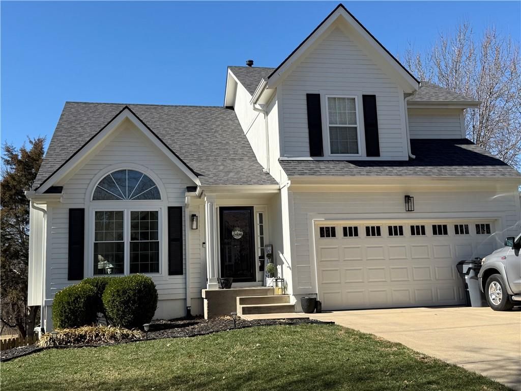 12280 S Crest Drive, Olathe, KS 66061