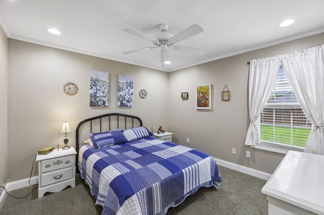 77 Shady Acres Ln, Tullahoma, TN 37388