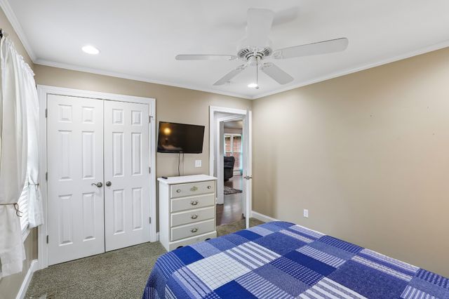 77 Shady Acres Ln, Tullahoma, TN 37388