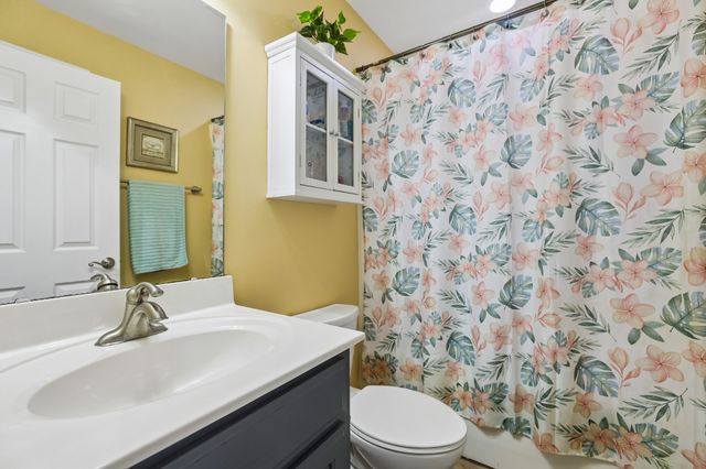 77 Shady Acres Ln, Tullahoma, TN 37388