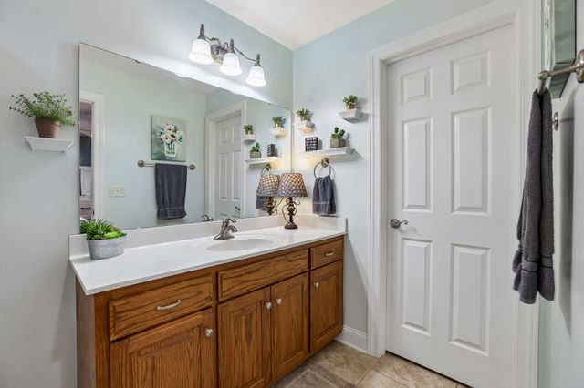 77 Shady Acres Ln, Tullahoma, TN 37388