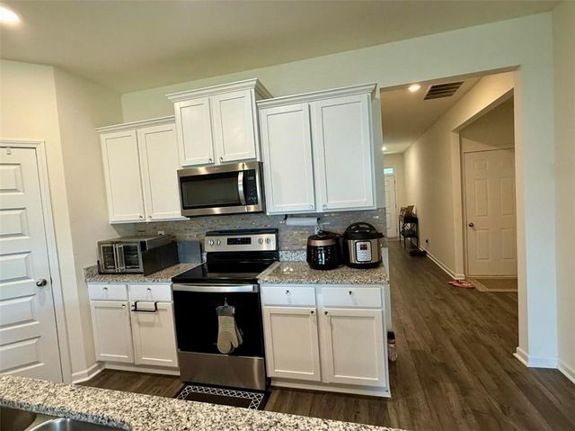 2015 Waycross Lane, Dacula, GA 30019