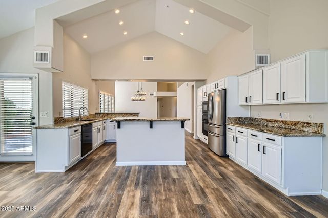 8136 E CORTEZ Drive, Scottsdale, AZ 85260