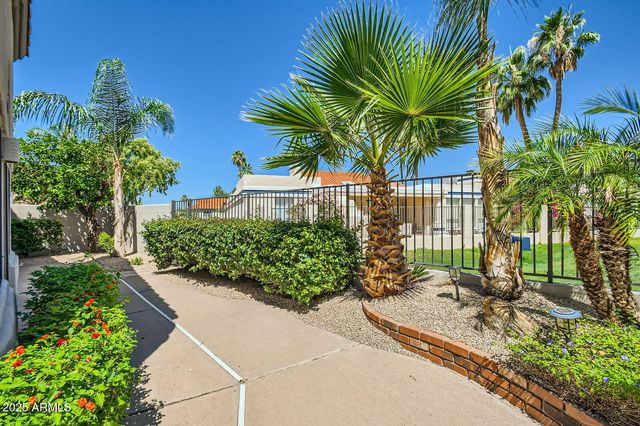 8136 E CORTEZ Drive, Scottsdale, AZ 85260