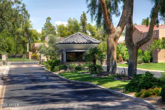 8136 E CORTEZ Drive, Scottsdale, AZ 85260