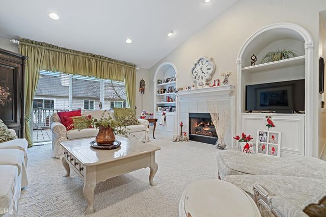 41388 Redmond Court, Clinton Twp, MI 48038