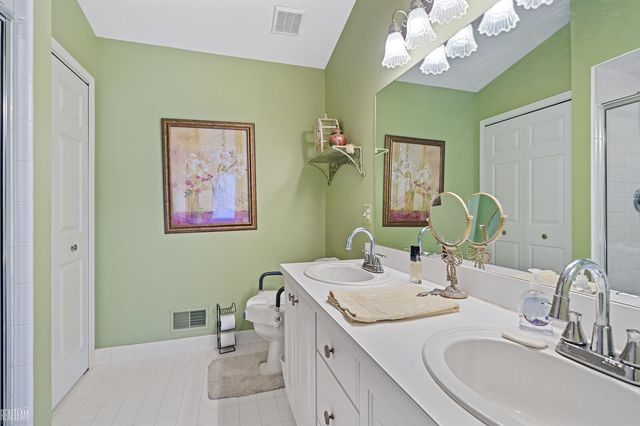 41388 Redmond Court, Clinton Twp, MI 48038