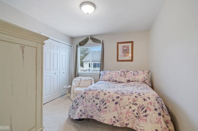 41388 Redmond Court, Clinton Twp, MI 48038