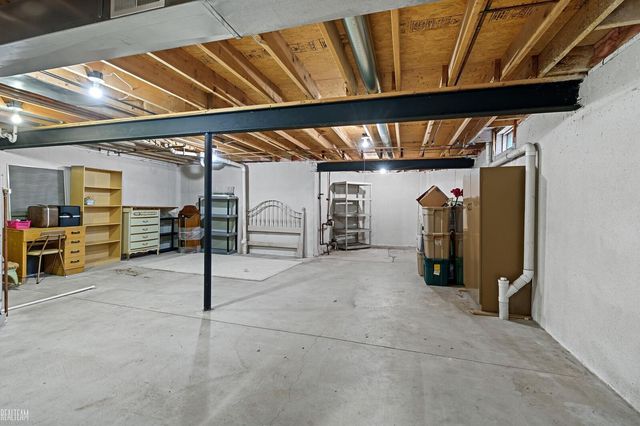 41388 Redmond Court, Clinton Twp, MI 48038