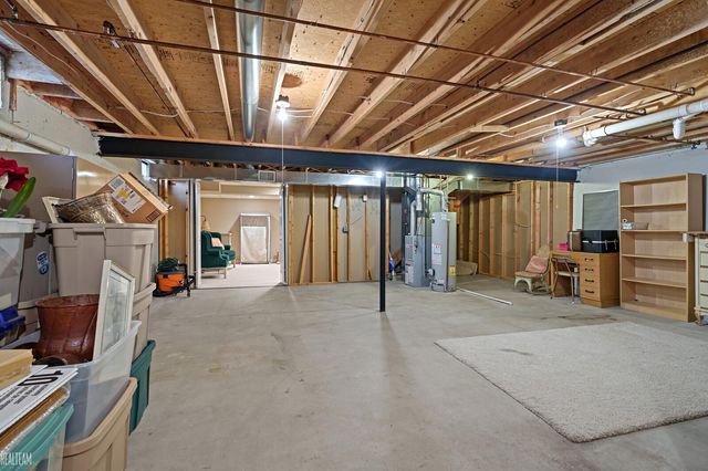 41388 Redmond Court, Clinton Twp, MI 48038