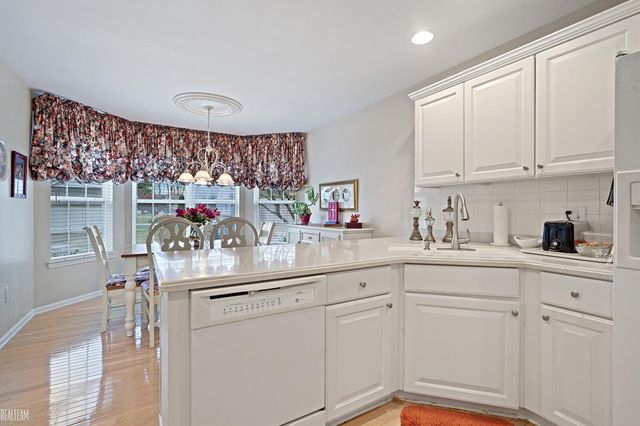 41388 Redmond Court, Clinton Twp, MI 48038