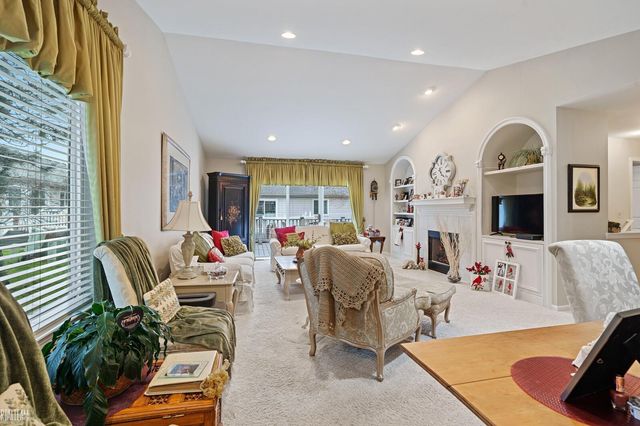 41388 Redmond Court, Clinton Twp, MI 48038