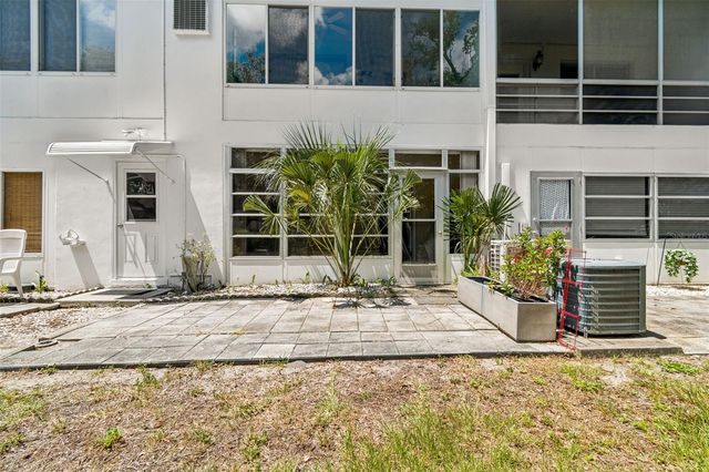 8220 112TH STREET 106, Seminole, FL 33772