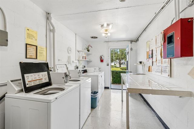 8220 112TH STREET 106, Seminole, FL 33772