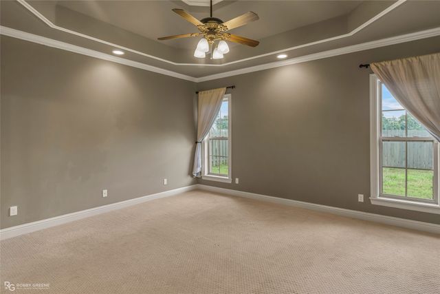 606 Glenshire Drive, Bossier City, LA 71111