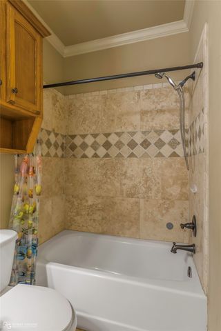606 Glenshire Drive, Bossier City, LA 71111