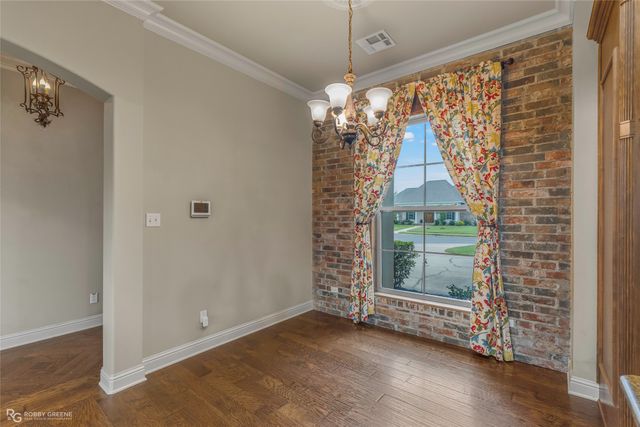 606 Glenshire Drive, Bossier City, LA 71111