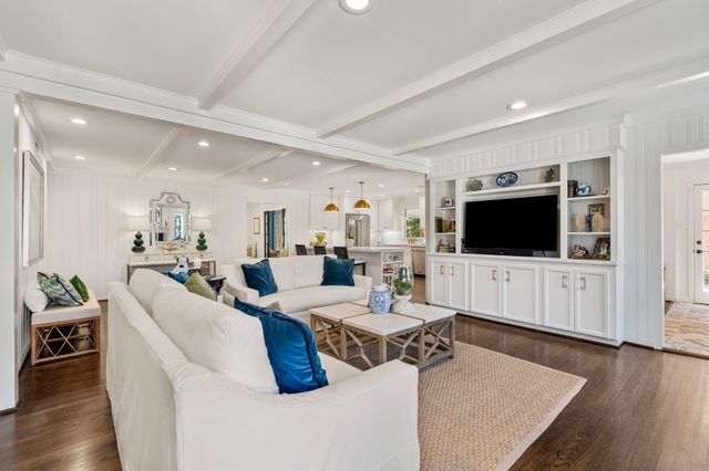 6230 Willers Way, Houston, TX 77057