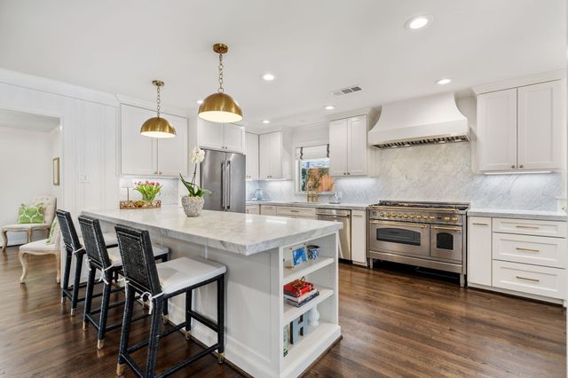 6230 Willers Way, Houston, TX 77057