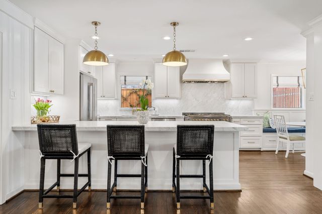 6230 Willers Way, Houston, TX 77057