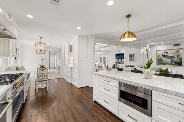 6230 Willers Way, Houston, TX 77057