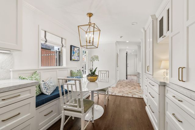 6230 Willers Way, Houston, TX 77057