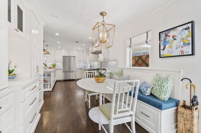 6230 Willers Way, Houston, TX 77057