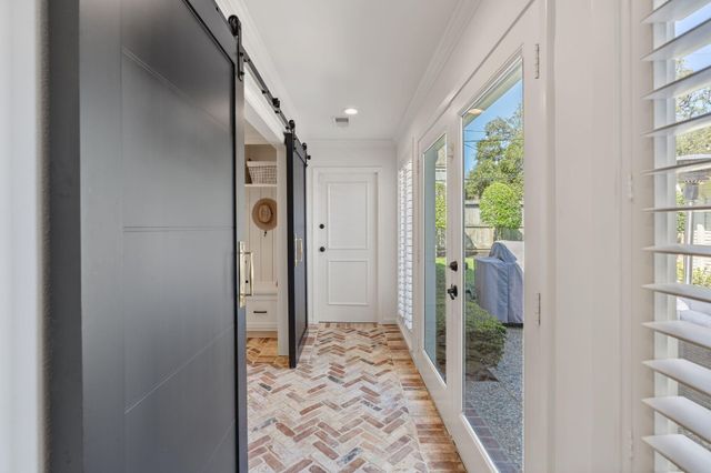 6230 Willers Way, Houston, TX 77057