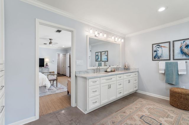 6230 Willers Way, Houston, TX 77057