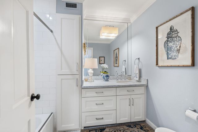 6230 Willers Way, Houston, TX 77057