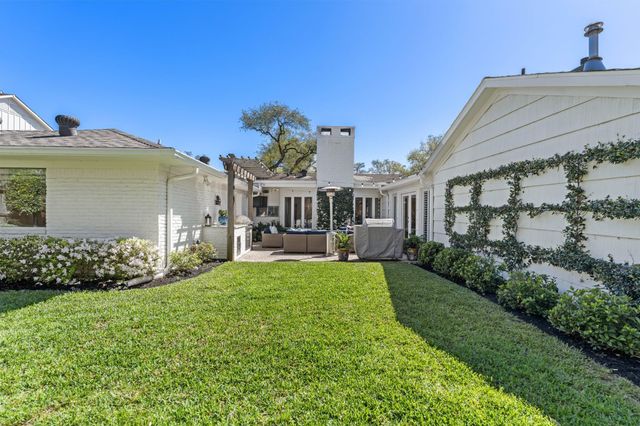 6230 Willers Way, Houston, TX 77057