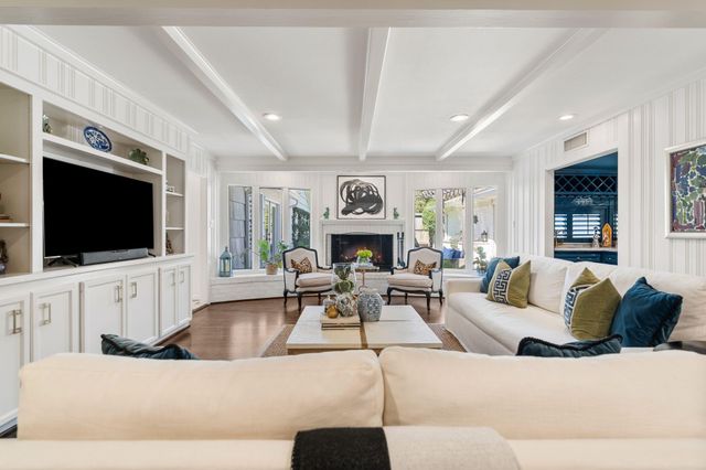 6230 Willers Way, Houston, TX 77057